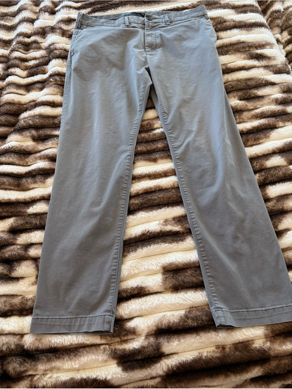 Express Men's Gray Straight-Leg Chinos